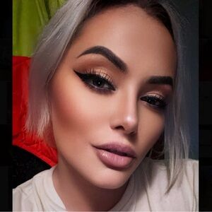 Meet your Posher, Kara